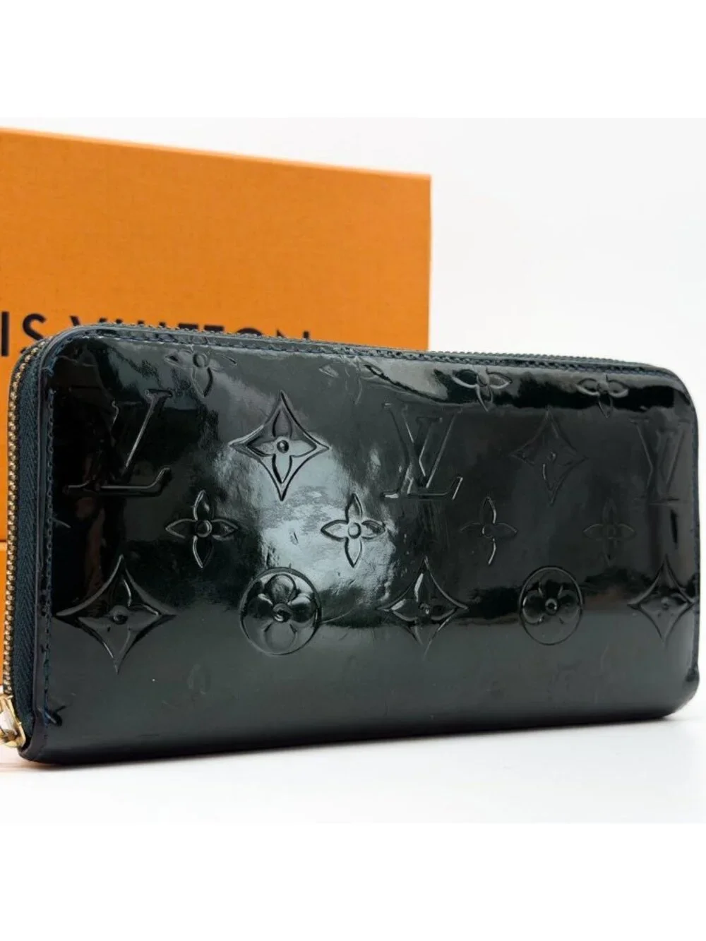 Louis Vuitton Zippy Wallet Vernis Green Monogram
